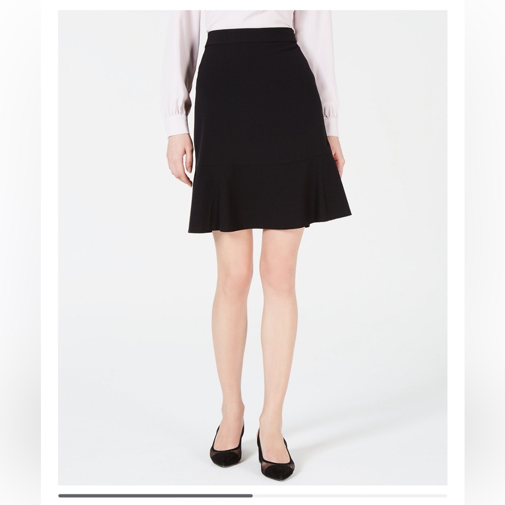 NWOT Bar III ruffle hem pencil skirt